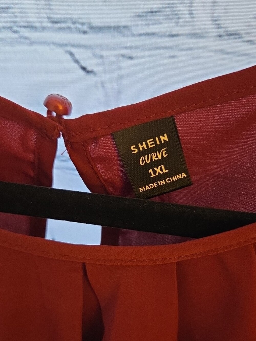 Shein Curve Deep Red Shell Top - Picture 3 of 4